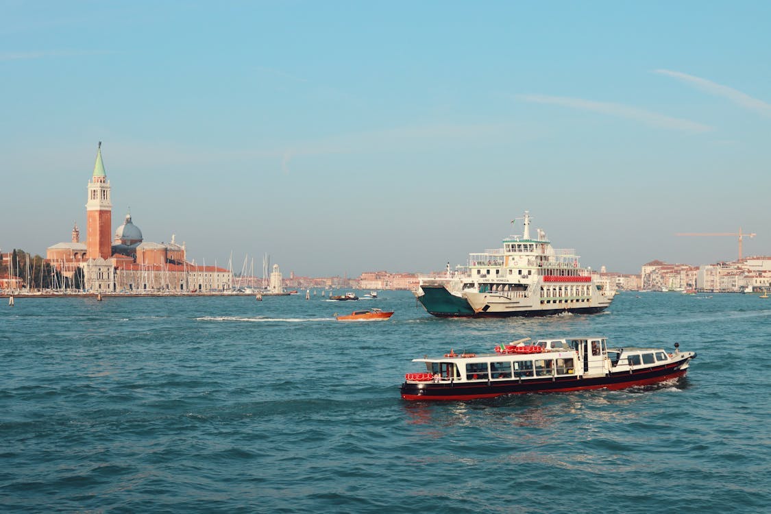 type of research vessels